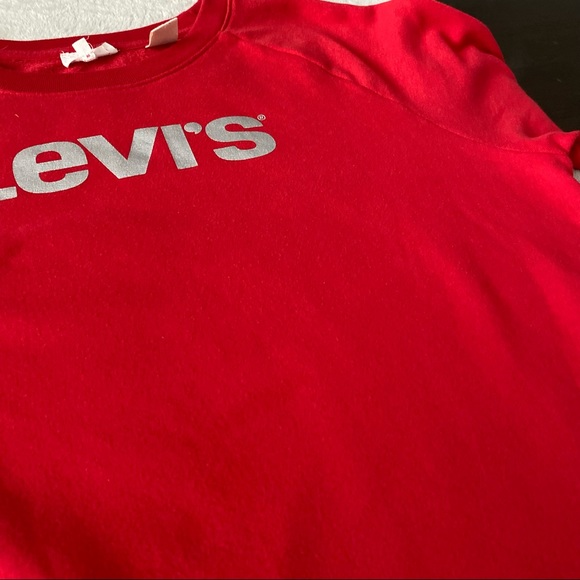 2/25 Levi’s Crewneck Sweatshirt - Picture 8 of 9